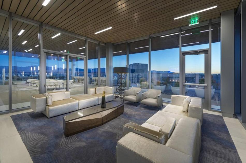 لوس أنجلوس Modern Luxury 2 Bed With Panoramic City Views In Downtown La المظهر الخارجي الصورة
